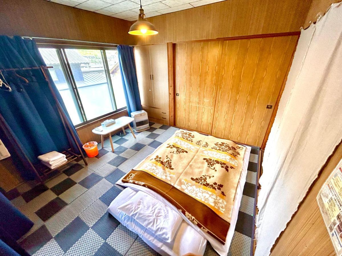 四国旅行のhub拠点 古民家ゲストハウス Heso Camp Miyoshi  Esterno foto