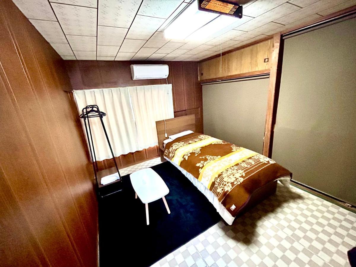 四国旅行のhub拠点 古民家ゲストハウス Heso Camp Miyoshi  Esterno foto