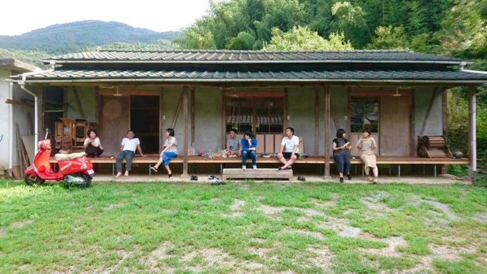 四国旅行のhub拠点 古民家ゲストハウス Heso Camp Miyoshi  Esterno foto